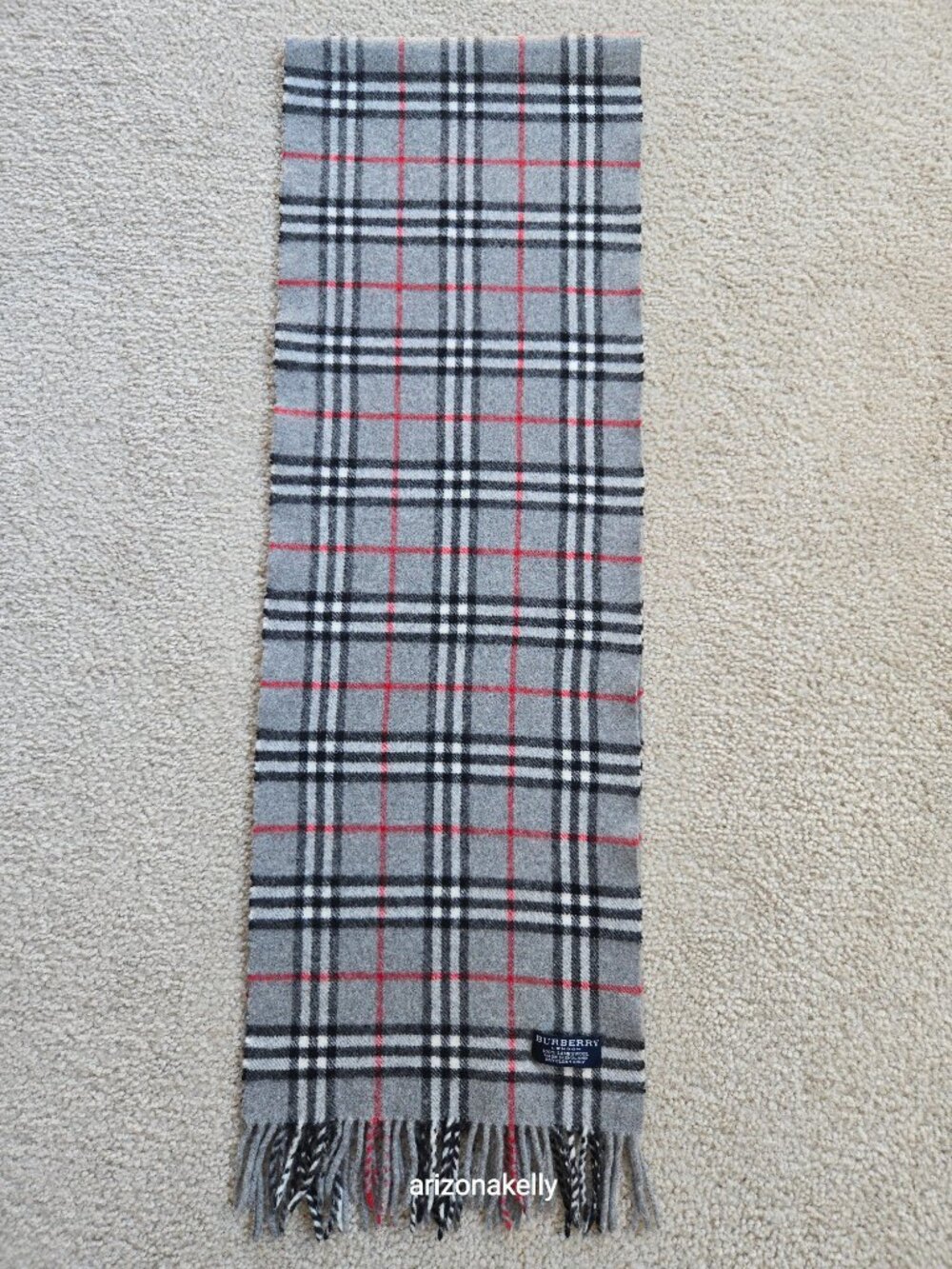 Burberry Nova Check Lambswool Scarf Grey SMALL HOLE - Picture 7 of 11